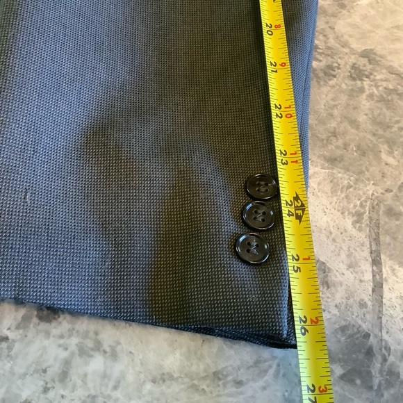 J Riggings full suit plaid size 42 L color gray and black. - Picture 9 of 14